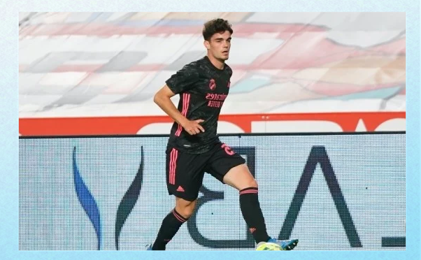 开云体育官网-西甲球队推出新季主题活动，吸引更多粉丝关注的简单介绍