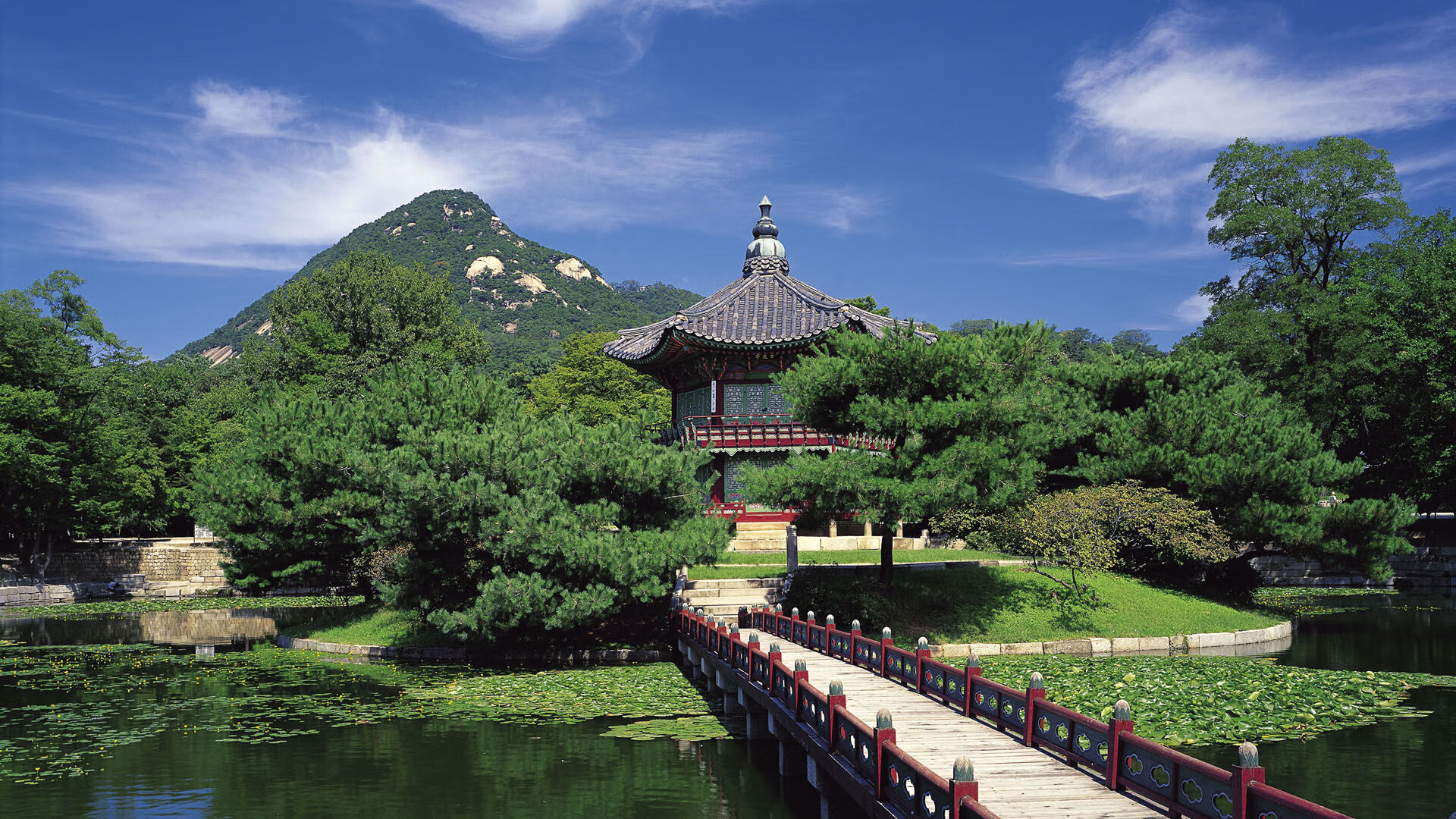 kaiyun app-利物浦加强逼抢成功压缩对手空间，利物浦进攻